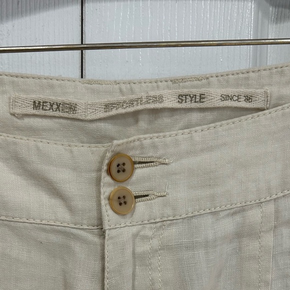 Mexx women’s linen beige shorts with front pockets size 6 Bermuda - Picture 3 of 5